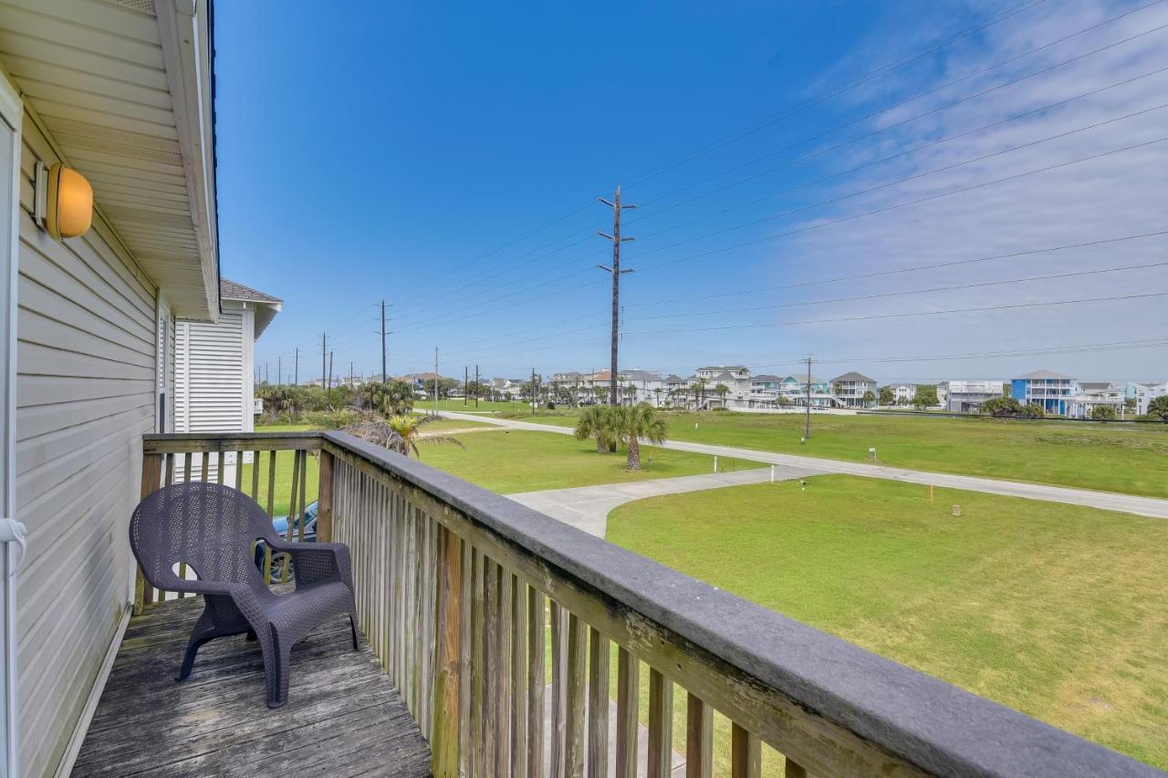 Galveston Escape With Entertainment Patio And Deck! Villa Exterior photo